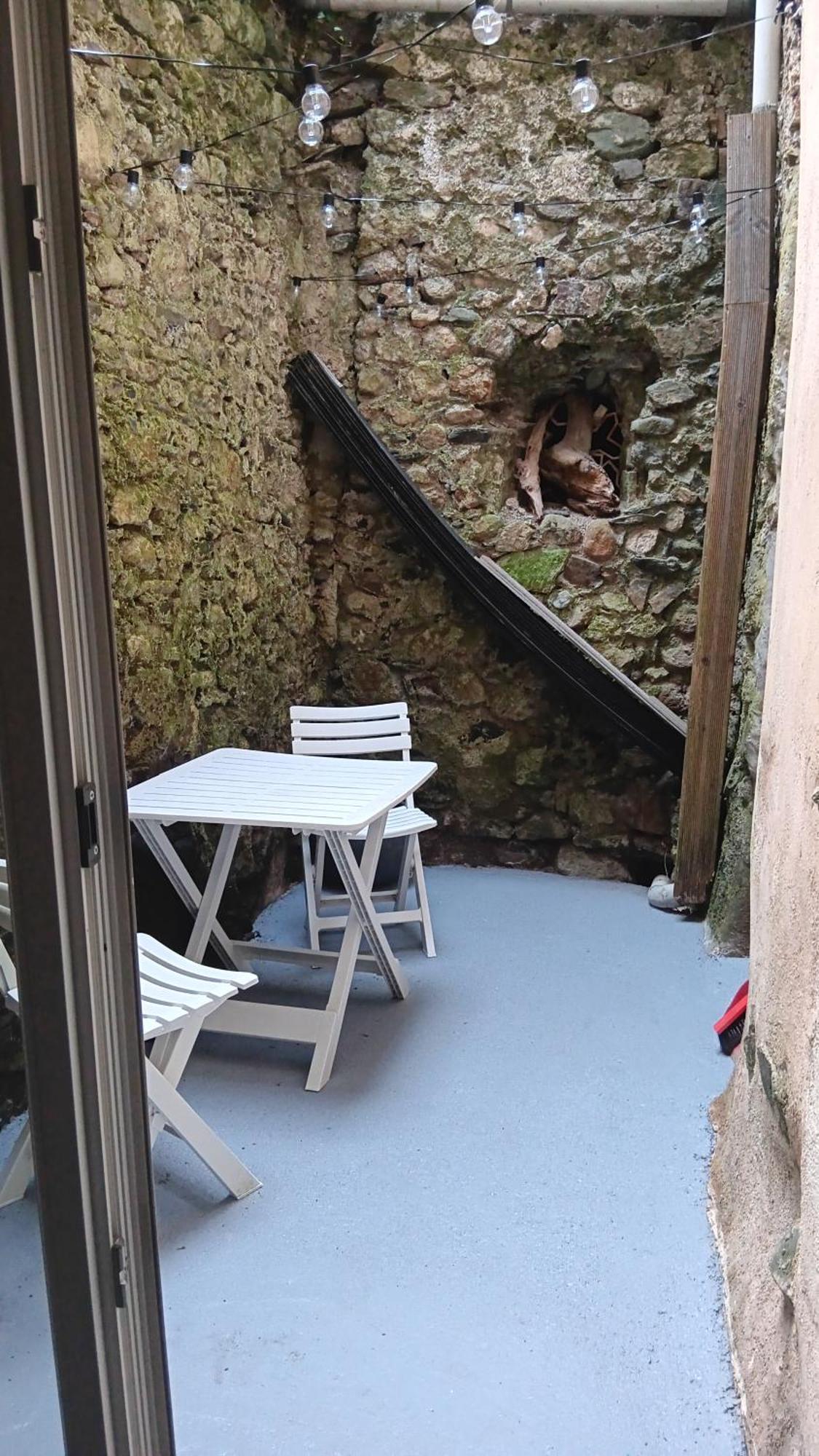 Appartement Pour 4 Personnes Dans Une Rue Tres Calme Saint-Laurent-le-Minier 외부 사진